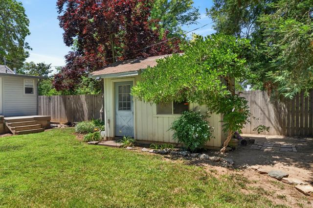 9161 Grove St, Elk Grove, CA 95624