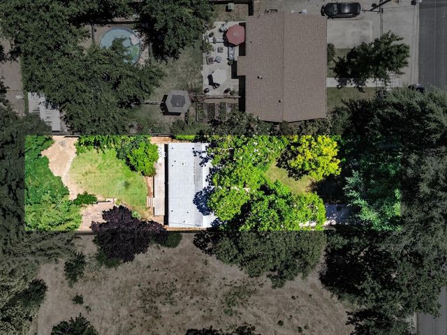 9161 Grove St, Elk Grove, CA 95624
