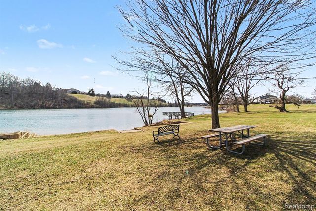 41329 Lagoon Court, Northville, MI 48167