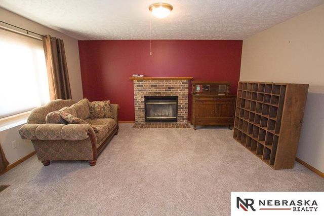 5440 Sugarberry Court, Lincoln, NE 68516