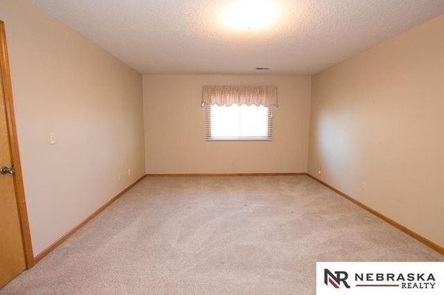 5440 Sugarberry Court, Lincoln, NE 68516