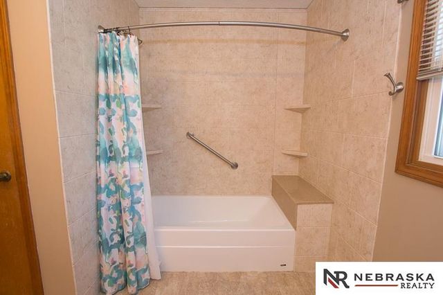 5440 Sugarberry Court, Lincoln, NE 68516