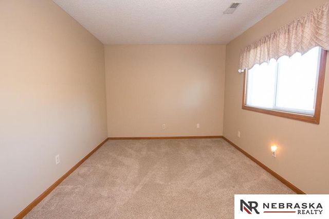 5440 Sugarberry Court, Lincoln, NE 68516