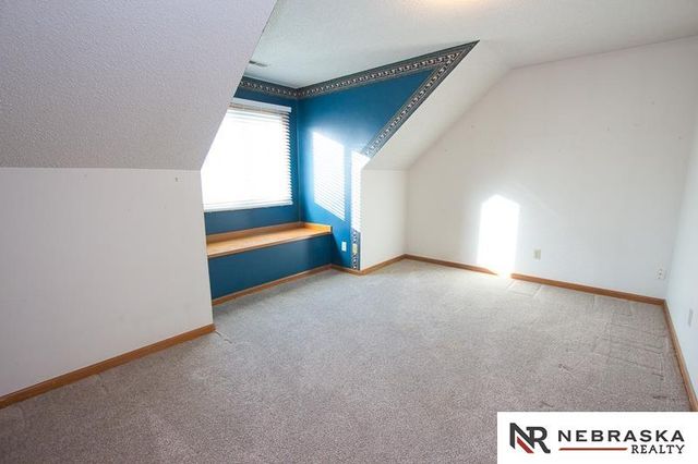 5440 Sugarberry Court, Lincoln, NE 68516