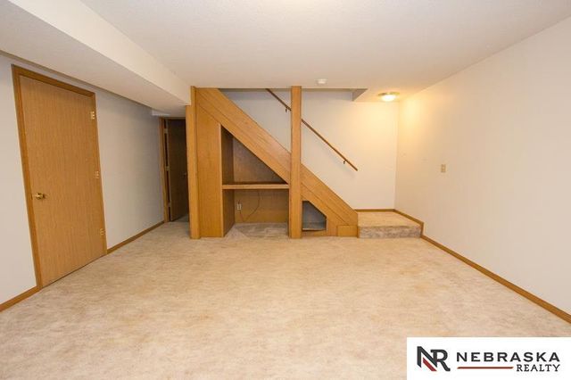 5440 Sugarberry Court, Lincoln, NE 68516