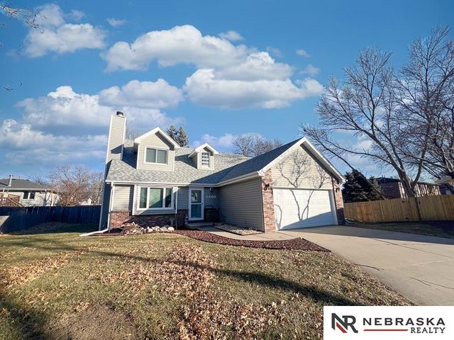 5440 Sugarberry Court, Lincoln, NE 68516