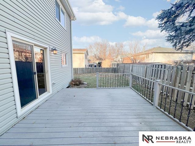 5440 Sugarberry Court, Lincoln, NE 68516