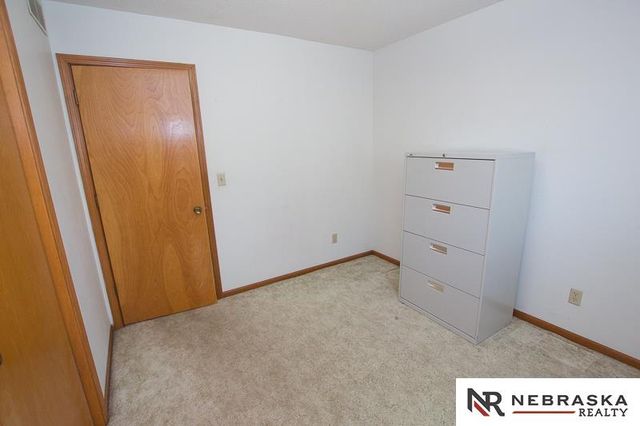 5440 Sugarberry Court, Lincoln, NE 68516