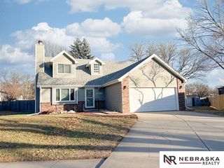 5440 Sugarberry Court, Lincoln, NE 68516