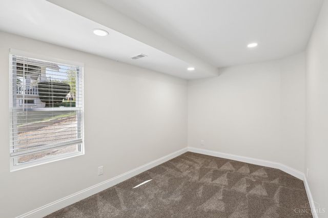 582 Greenwell Avenue, Delhi Twp, OH 45238