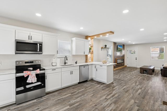 582 Greenwell Avenue, Delhi Twp, OH 45238
