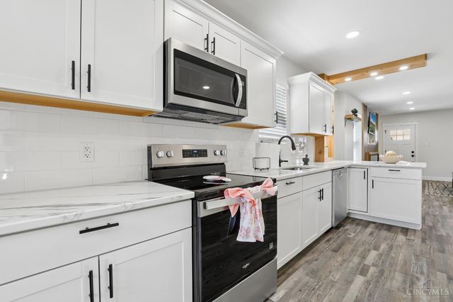 582 Greenwell Avenue, Delhi Twp, OH 45238