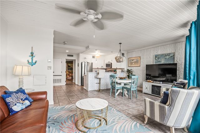 7477 State Highway 361 103, Port Aransas, TX 78373
