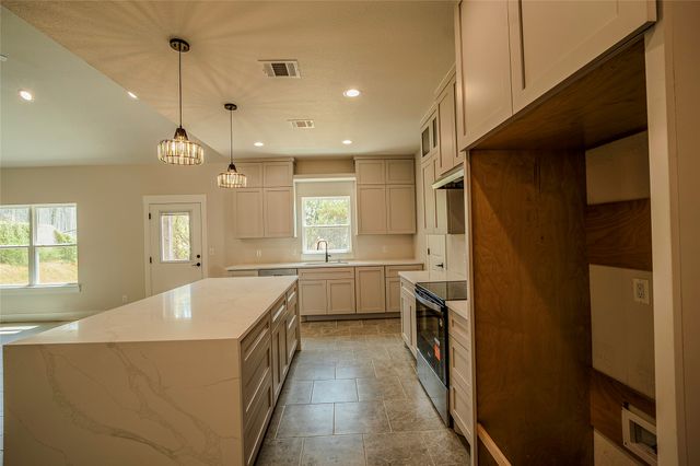 2217 Christine Drive, Granbury, TX 76048
