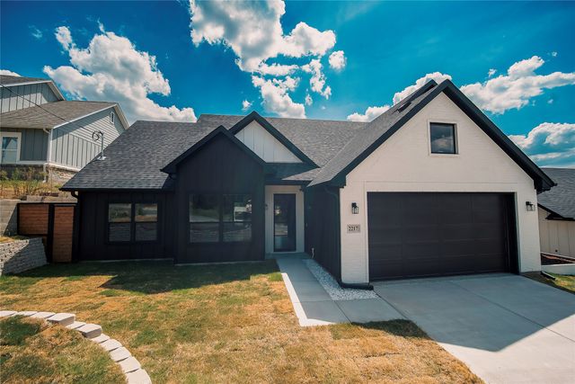 2217 Christine Drive, Granbury, TX 76048