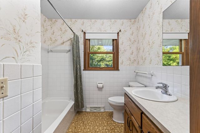 13959 Radisson Road NE, Ham Lake, MN 55304