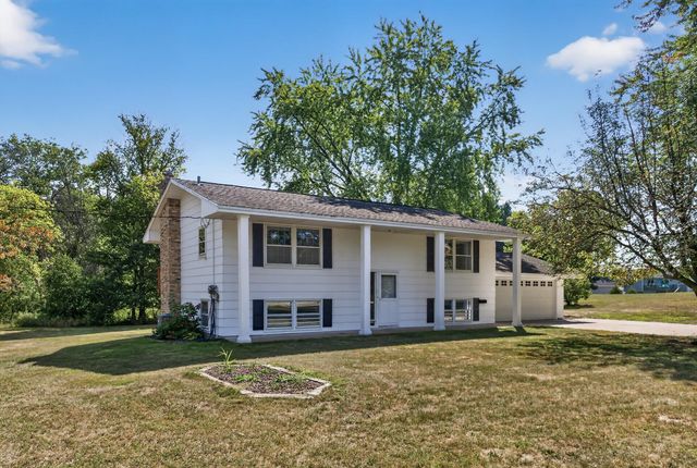 13959 Radisson Road NE, Ham Lake, MN 55304