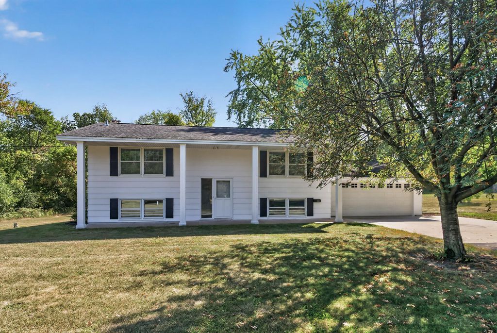 13959 Radisson Road NE, Ham Lake, MN 55304 — exterior