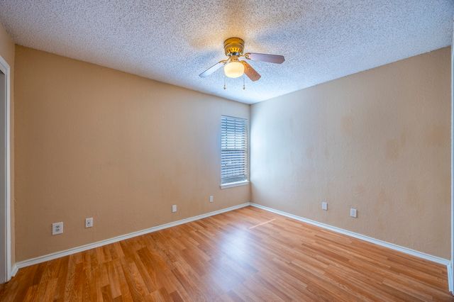 7337 Kingswood Circle, Fort Worth, TX 76133