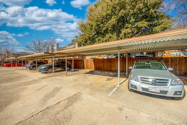 7337 Kingswood Circle, Fort Worth, TX 76133