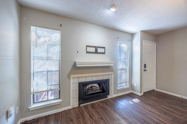 7337 Kingswood Circle, Fort Worth, TX 76133