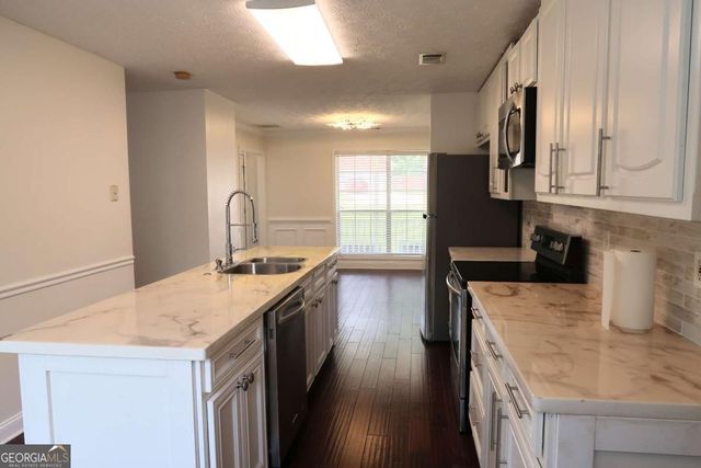 155 Summer Leigh Drive, Stockbridge, GA 30281