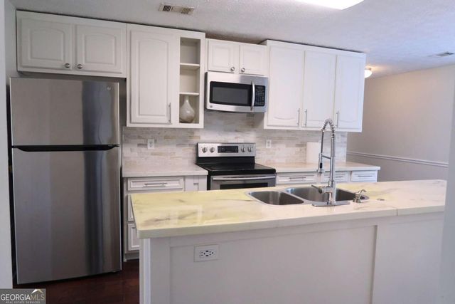 155 Summer Leigh Drive, Stockbridge, GA 30281