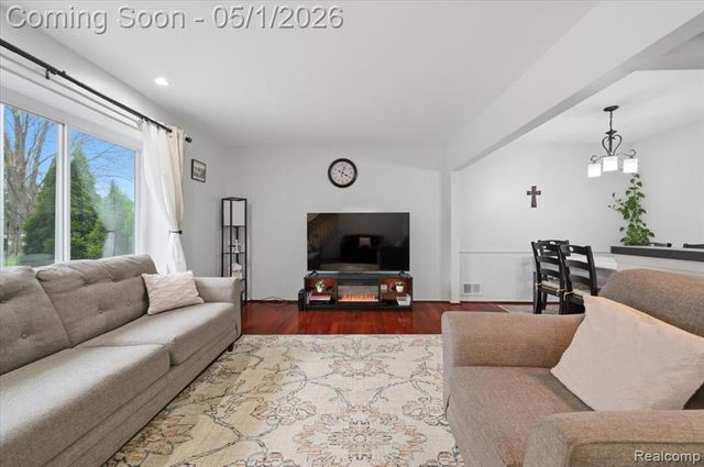 11852 Valley Boulevard, Warren, MI 48093