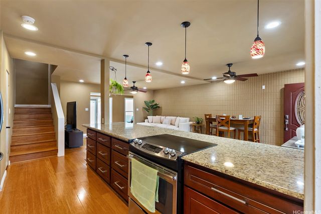 606 Koko Isle Circle 1903, Honolulu, HI 96825