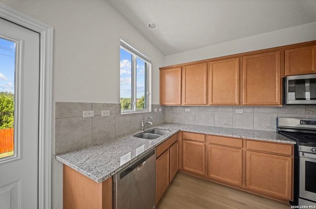 27711 Rocky Mtn, Boerne, TX 78015