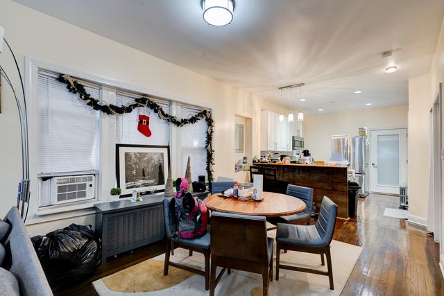608 N Monticello Avenue, Chicago, IL 60624
