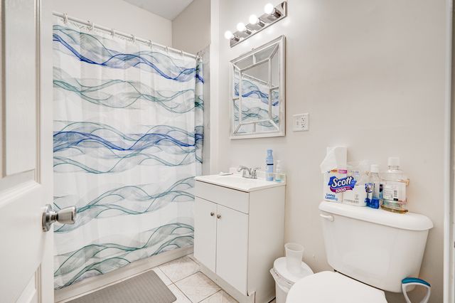 608 N Monticello Avenue, Chicago, IL 60624