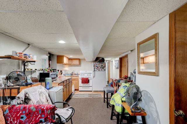 608 N Monticello Avenue, Chicago, IL 60624