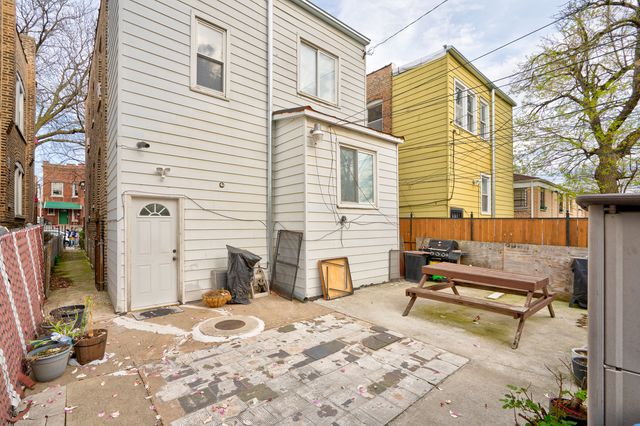 608 N Monticello Avenue, Chicago, IL 60624