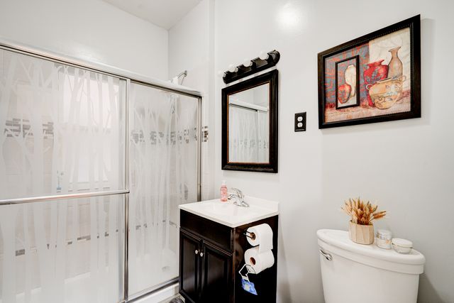 608 N Monticello Avenue, Chicago, IL 60624