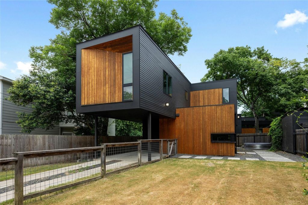 2613 Zaragosa ST 1, Austin, TX 78702