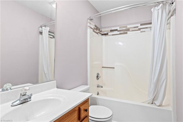 5729 Haweswater Road, Winston-salem, NC 27105