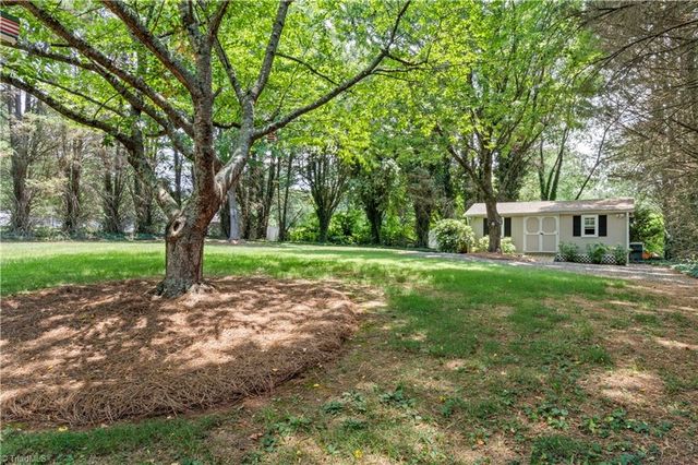 5729 Haweswater Road, Winston-salem, NC 27105