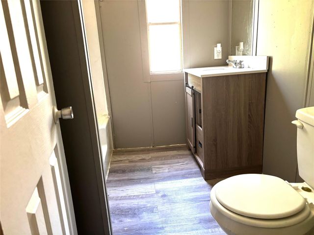 298 Cloverdale Street, Livingston, TX 77351