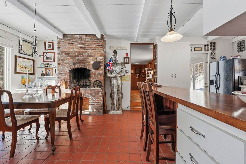 789 Hammond Hill Road, West Windsor, VT 05089