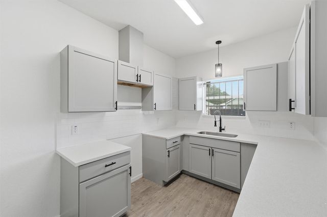 319 N Carolina Street A, Houston, TX 77029