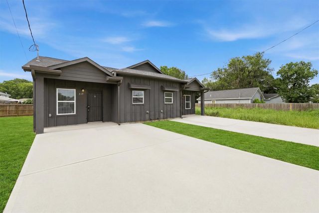 319 N Carolina Street A, Houston, TX 77029