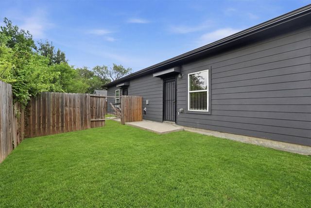 319 N Carolina Street A, Houston, TX 77029