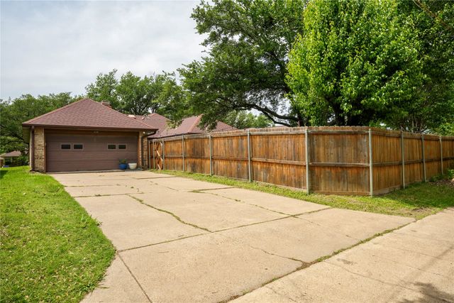 6320 Leasa Court, Sachse, TX 75048