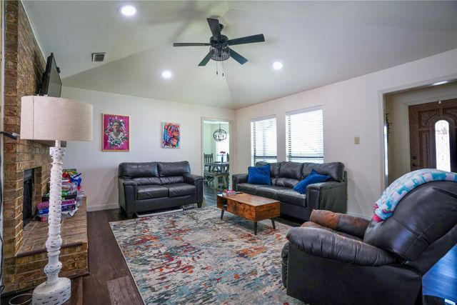 6320 Leasa Court, Sachse, TX 75048