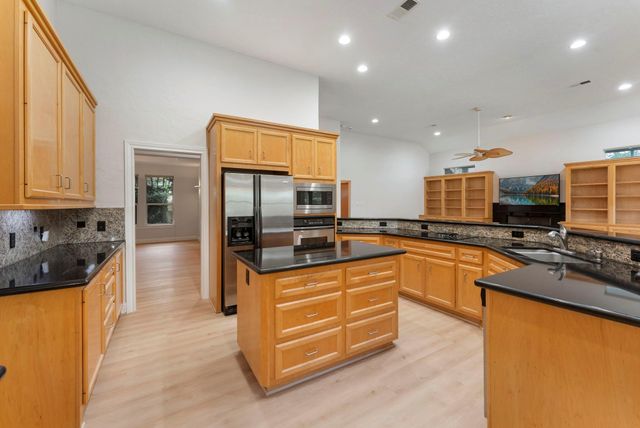 25211 Hideaway Run Drive, Spring, TX 77389