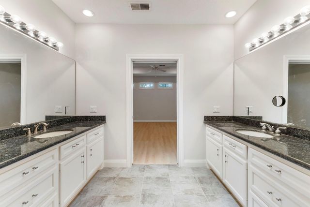 25211 Hideaway Run Drive, Spring, TX 77389
