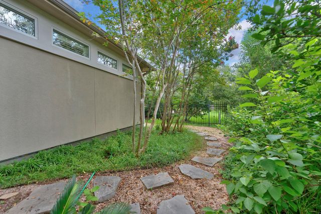 25211 Hideaway Run Drive, Spring, TX 77389