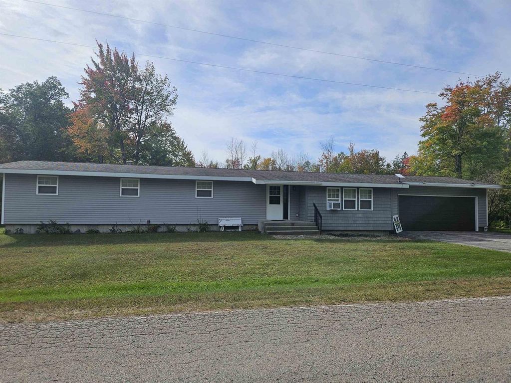 W6939 3.5 ROAD, Menominee, MI 49858