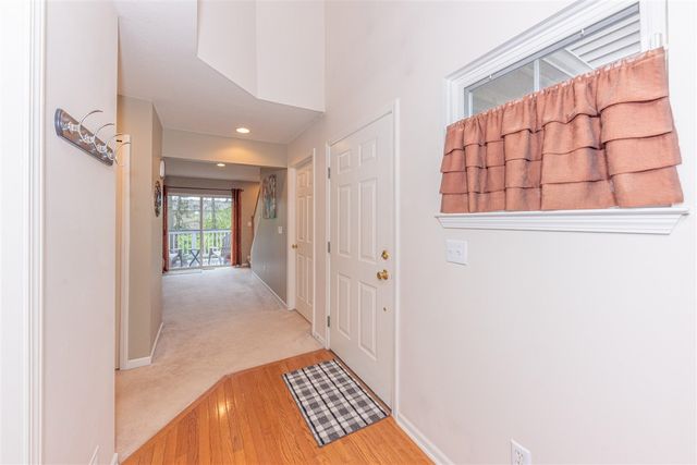 215 Old Creek Drive, Saline, MI 48176